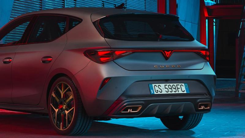 CUPRA Leon/Performance spotive cupra leon